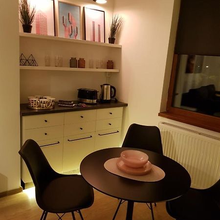 Kolonaki Domus Apartment 3 Iasi Eksteriør bilde